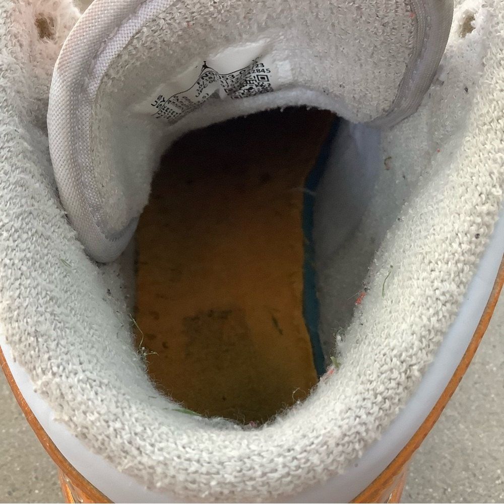 JORDAN 1 MID SE GS 'GATORADE PACK - ORANGE’ SIZE 5Y - Picture 7 of 7